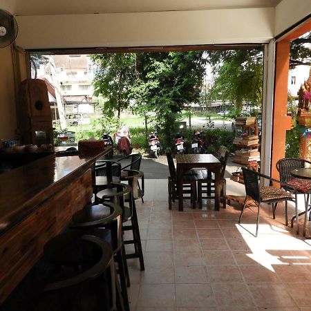 Hotel P'Lyn House à Chiang Mai Extérieur photo