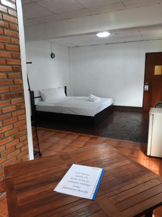 Hotel P'Lyn House à Chiang Mai Extérieur photo