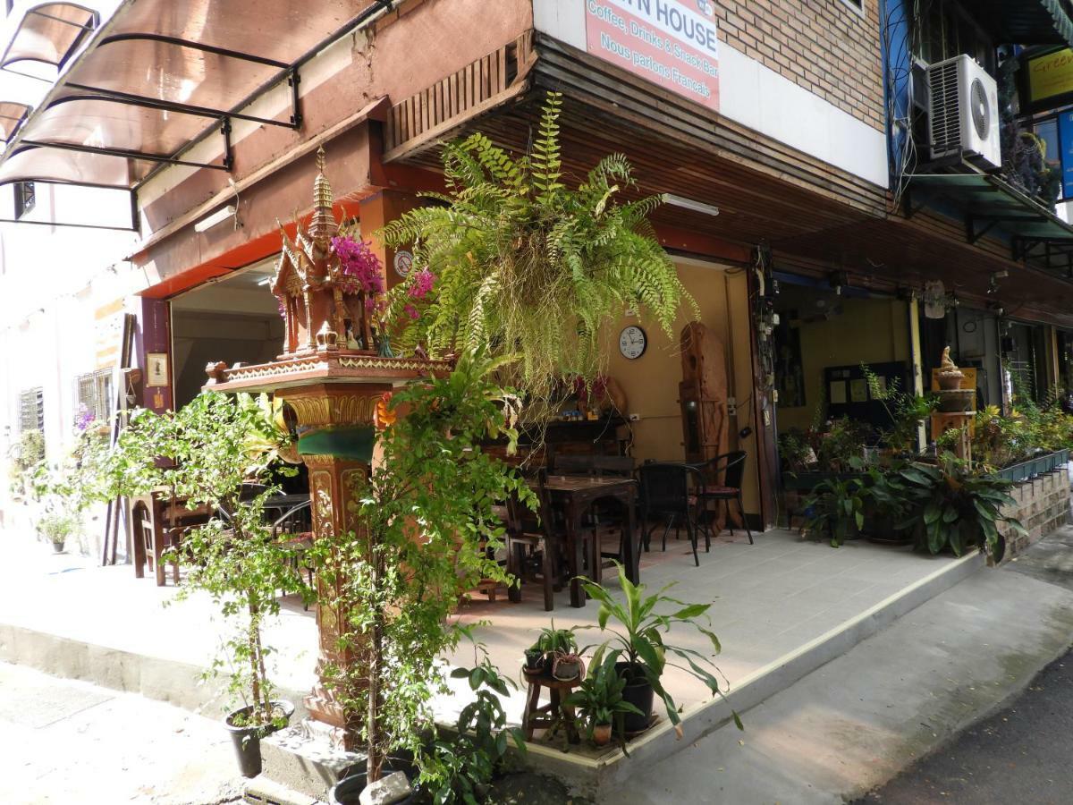 Hotel P'Lyn House à Chiang Mai Extérieur photo