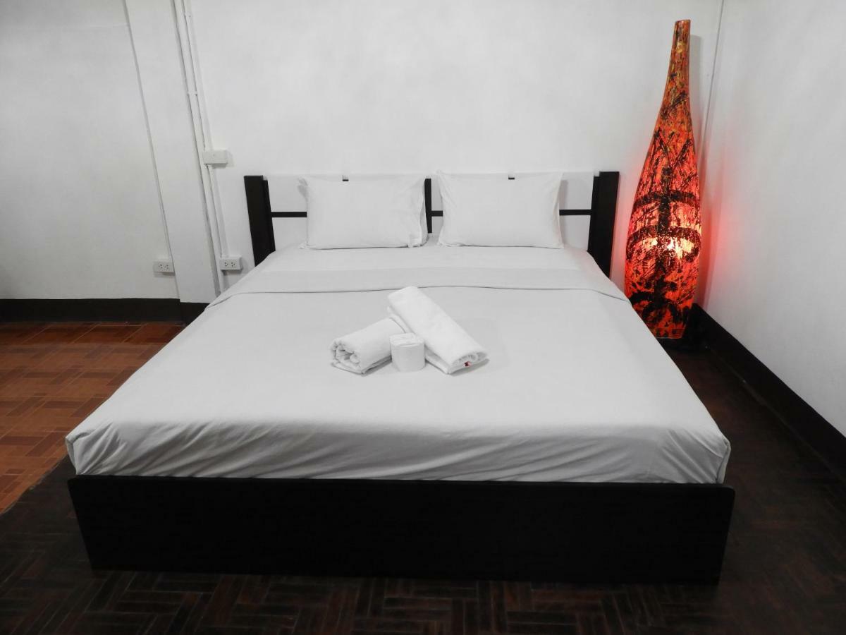 Hotel P'Lyn House à Chiang Mai Extérieur photo